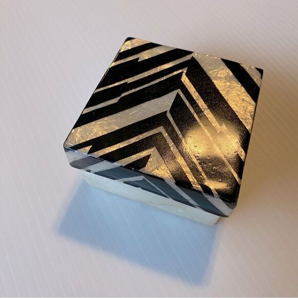 Capiz Shell mother of pearl Trinket Box Jewelry White black Lid Coastal 3x3x2.5 - Picture 2 of 9